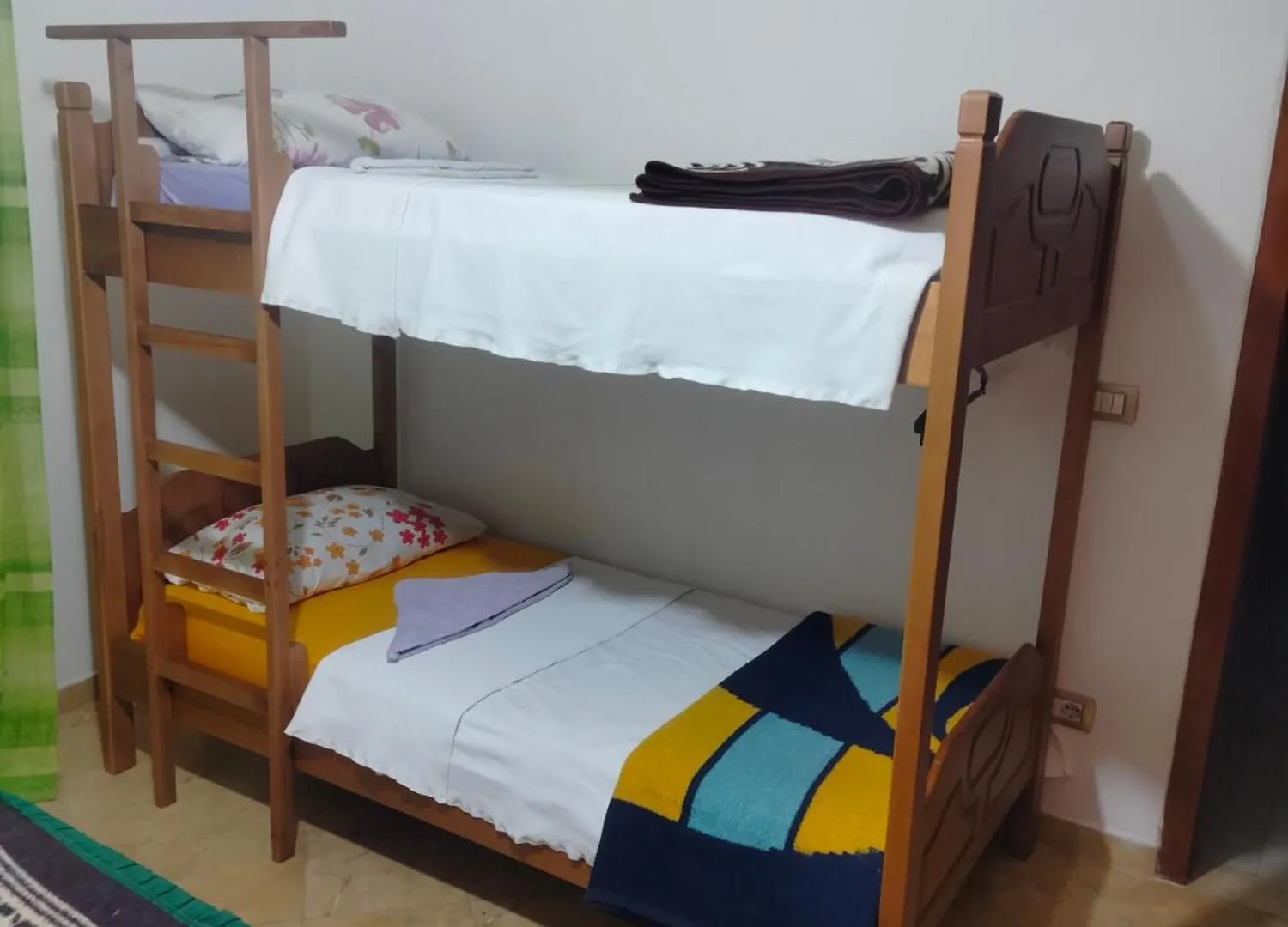 旅馆 Backpackers Lacasadepayaso Durrës 阿尔巴尼亚